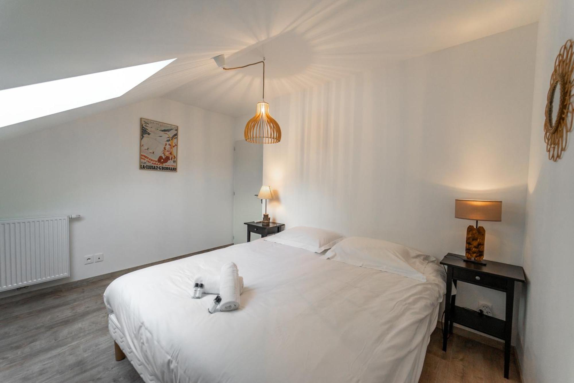 La Champanaise - 2 Bedroom Apartment 300M From Lake Annecy 뒤엥 외부 사진